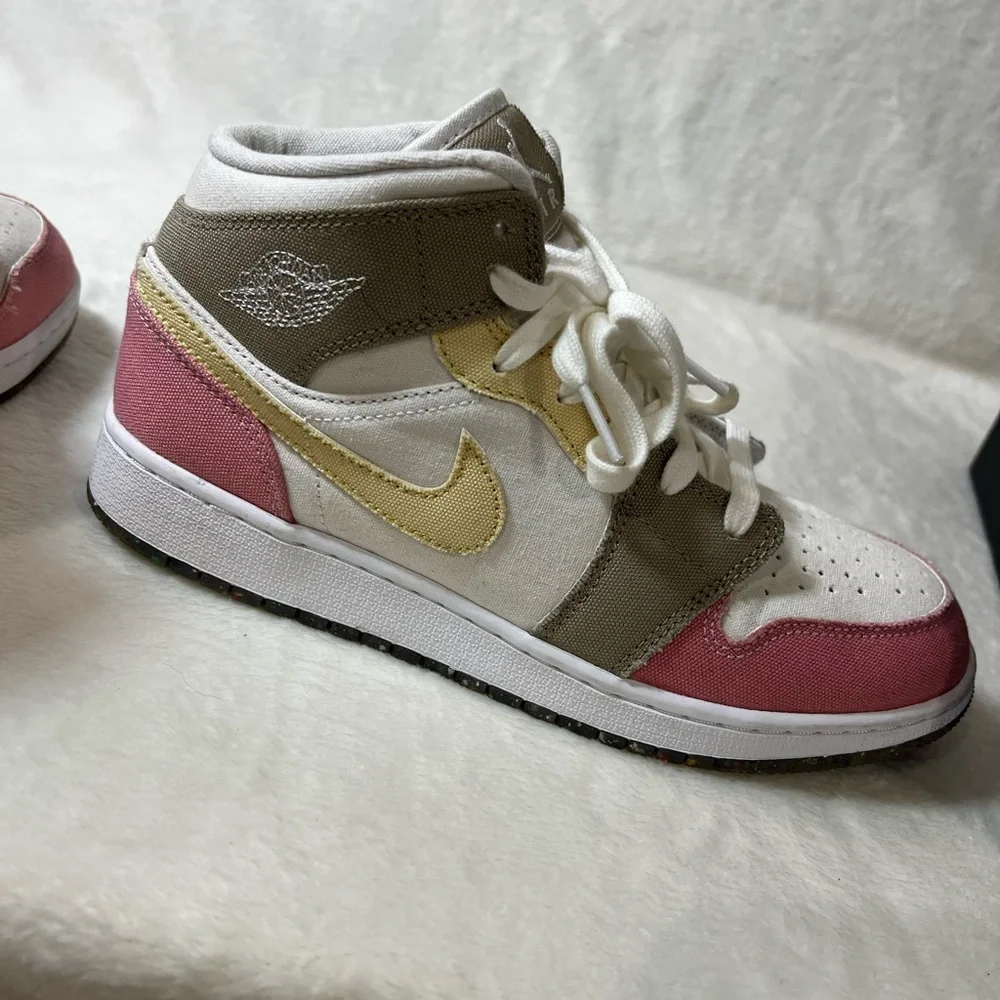 Nike Air Jordan 1 Mid SE GS Pastel Grind DJ0338-100 Pink‎ Green White Yellow 7Y